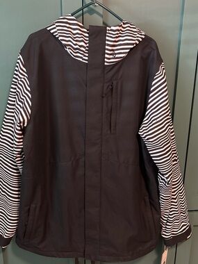 NWT Volcom Men’s Snowboard/Ski Jacket | Size Large | 10K Waterproof